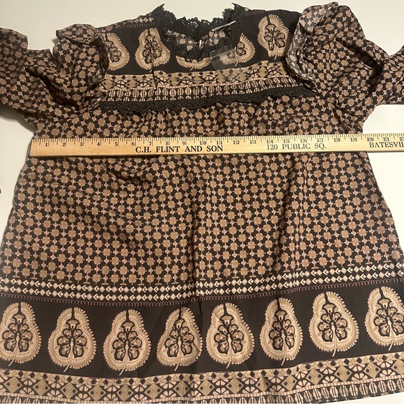 New Anthropology Women Mine Ballon Sleeves Ruffle  Size Large Gray Tan Blouse - Picture 5 of 8